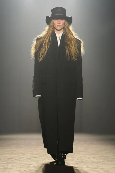 Look 36